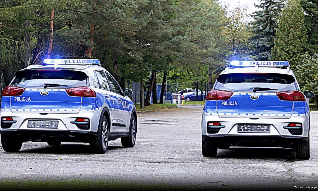 Głogowscy policjanci na Targach Pracy w Zespole Szkół Ekonomicznych