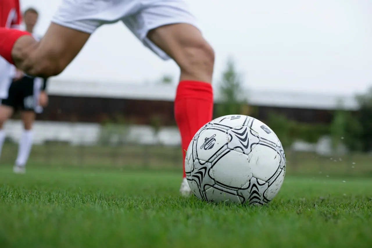 Turystyka sportowa – dlaczego jeździmy na drugi koniec świata dla jednego meczu?
